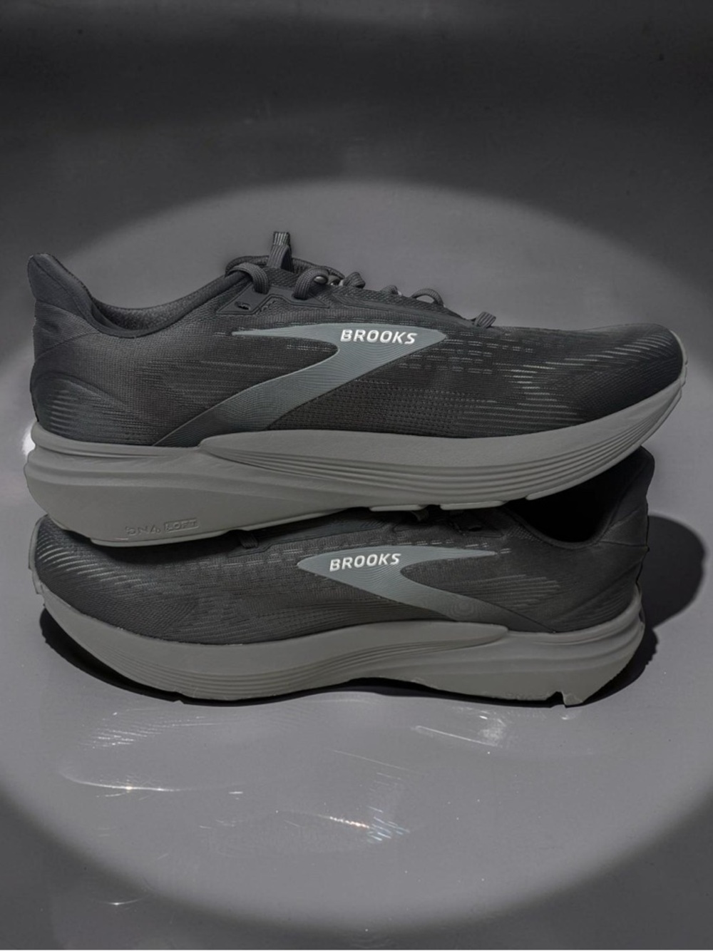 Brooks Men's Black and Gray Running Shoes
